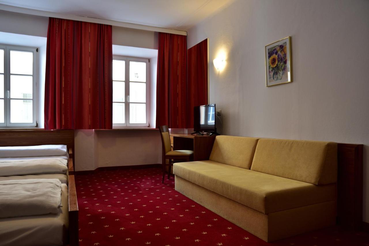 Hotel Krone ブルーニコ エクステリア 写真