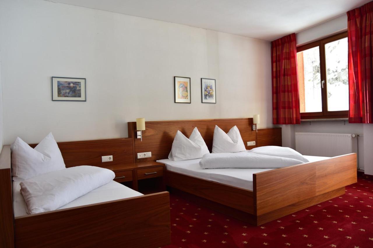 Hotel Krone ブルーニコ エクステリア 写真