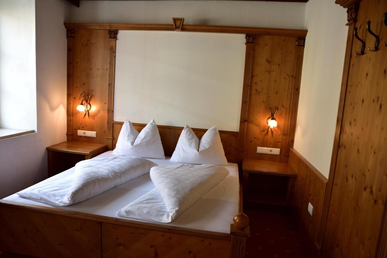 Hotel Krone ブルーニコ エクステリア 写真
