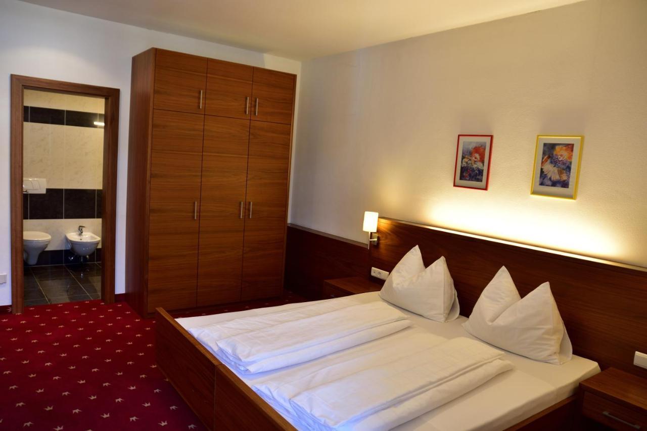 Hotel Krone ブルーニコ エクステリア 写真