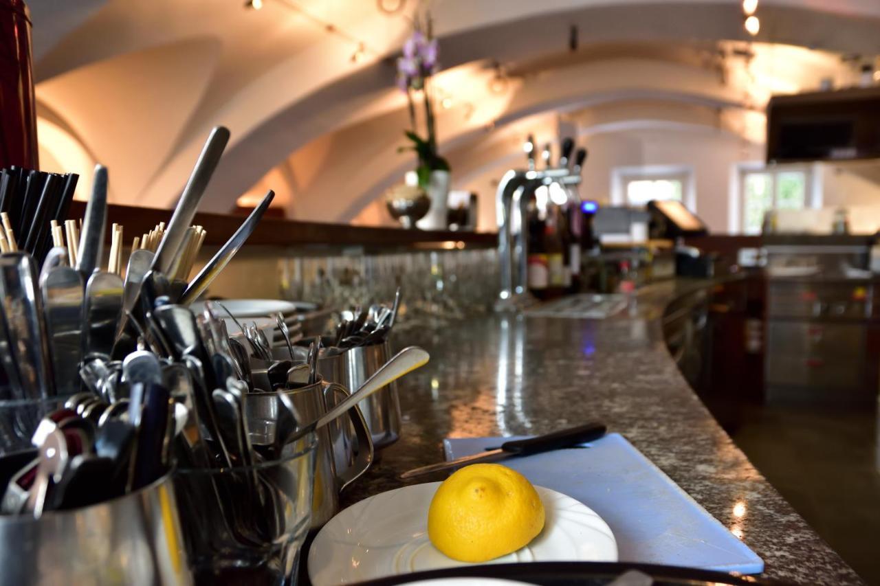 Hotel Krone ブルーニコ エクステリア 写真
