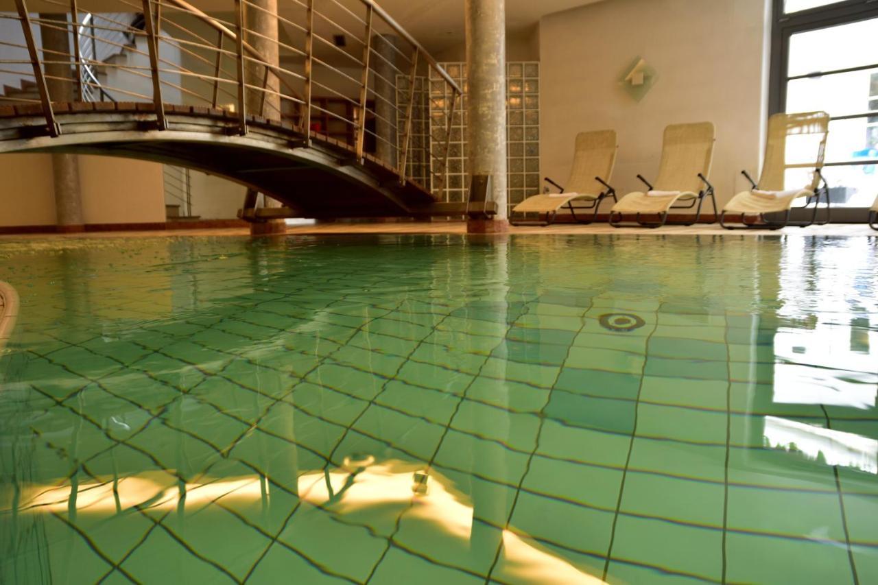 Hotel Krone ブルーニコ エクステリア 写真